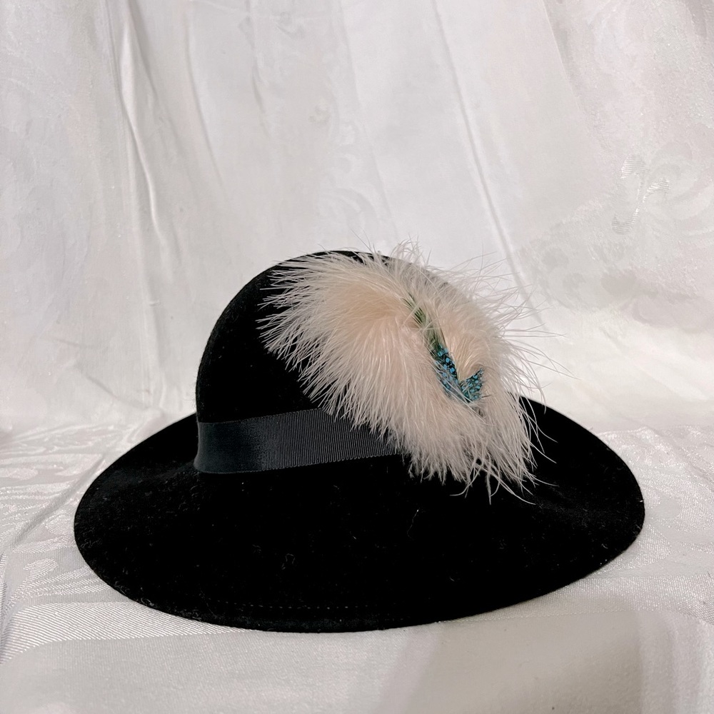 Vintage Lancaster Black Wool Ladies Derby Hat W/ Black Ribbon And Feather  MINT!